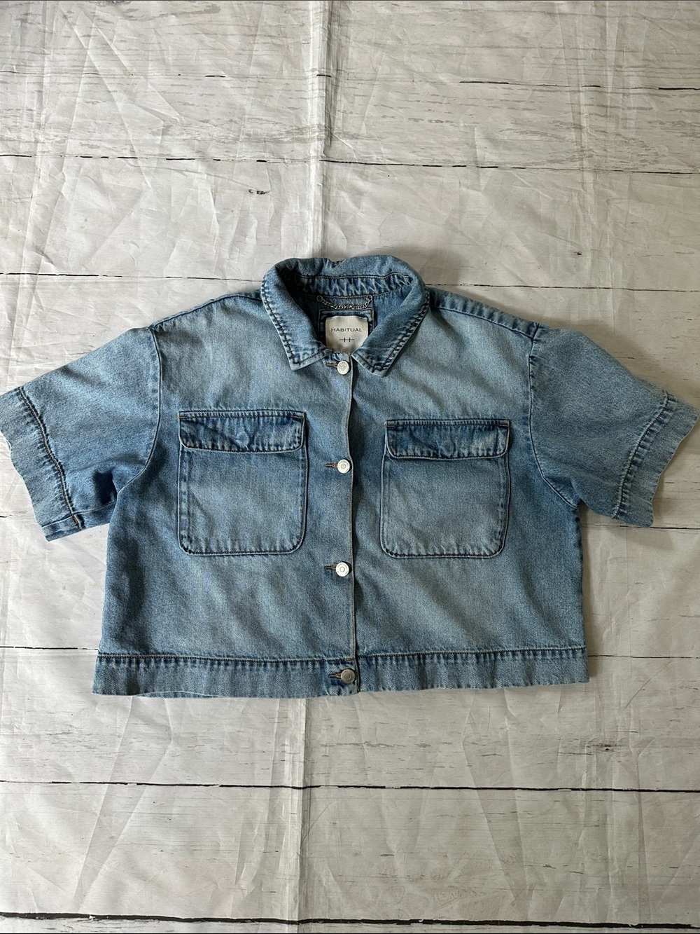 Habitual Light Blue Short-Sleeve Denim short sleeve shirt jacket large button